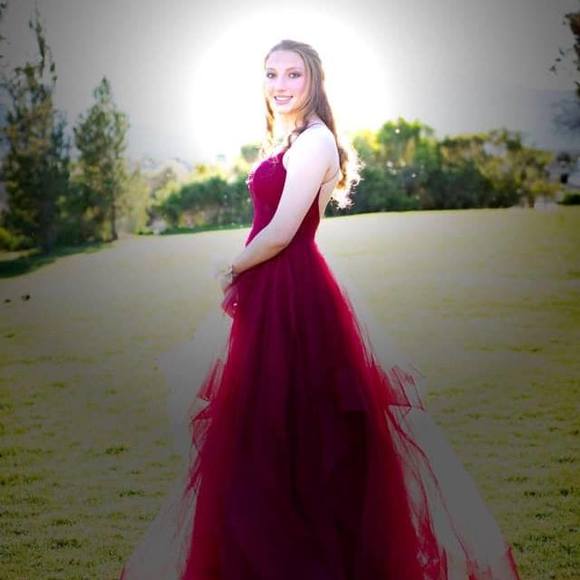 Meet your Posher, Haylee - Picture 1 of 1